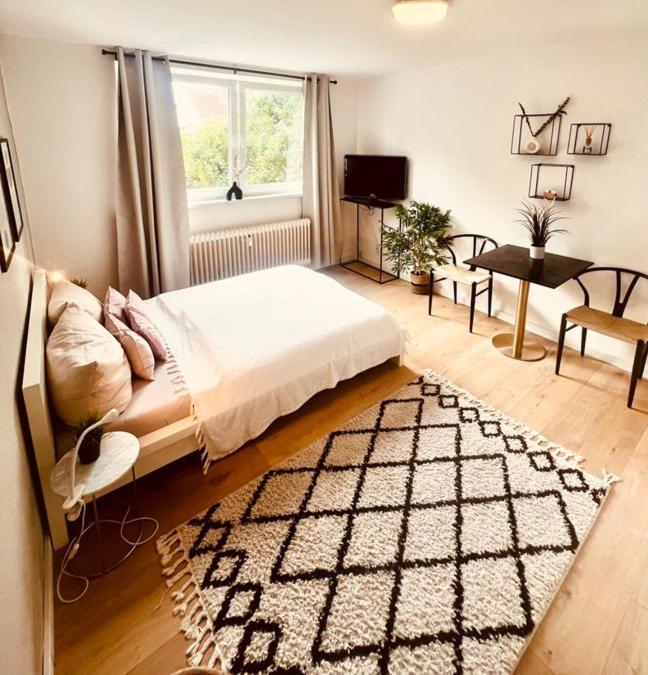 הומבורג Ferienwohnung An Der Uniklinik Mit Eigener Kueche Und Renoviertem Badezimmer מראה חיצוני תמונה